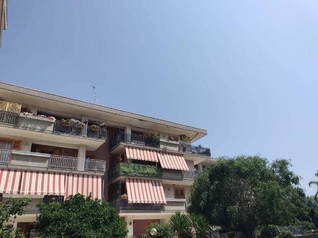 Appartamento in affitto a Aci Catena CT