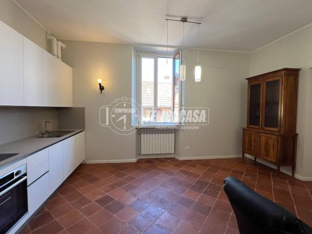 Appartamento in affitto a Adro