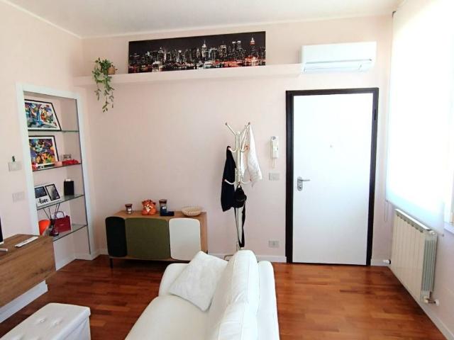 Appartamento in affitto a Adria RO