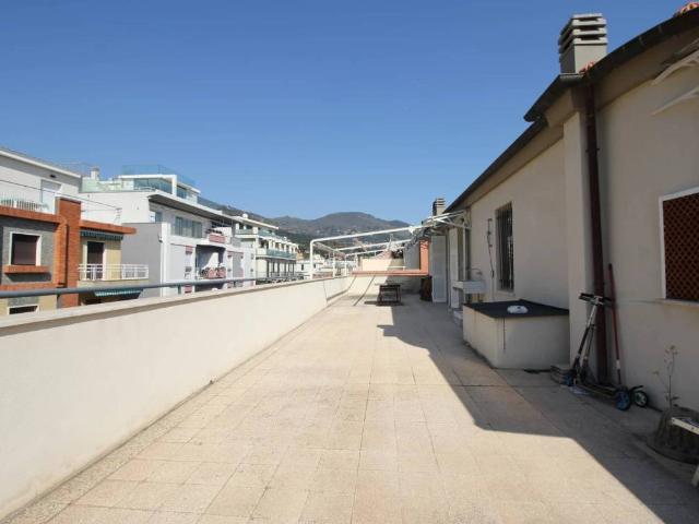Attico / Mansarda in affitto a Alassio SV