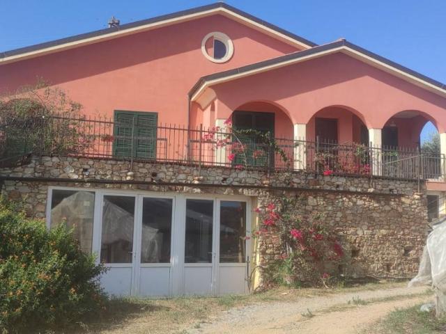 Appartamento in affitto a Albenga SV