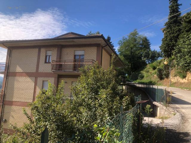 Appartamento in affitto a Amandola, Centrale / Centro Storico