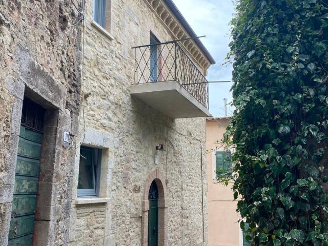 Appartamento in affitto a Amelia TR