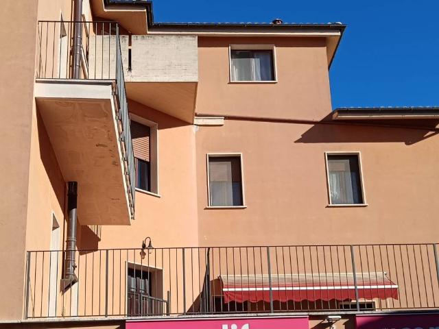 Appartamento in affitto a Amelia TR