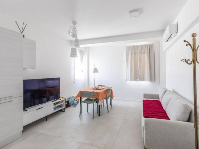 Appartamento in affitto a Ancona AN