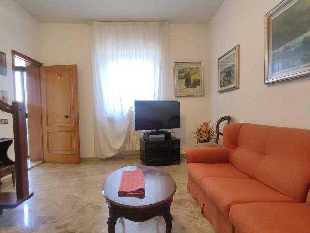 Appartamento in affitto a Ancona AN