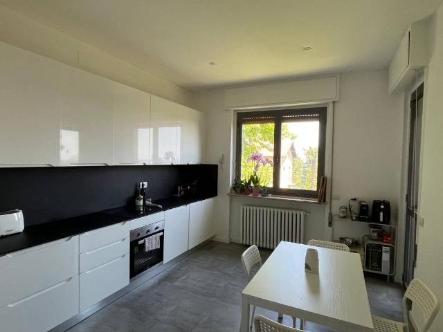Appartamento in affitto a Appiano Gentile CO