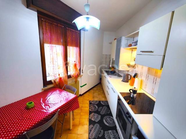 Appartamento in affitto a Buja piazza Urbignacco, 16