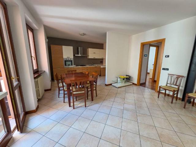 Appartamento in affitto a Bussolengo VR
