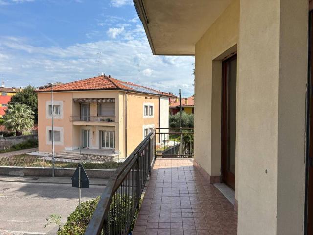 Appartamento in affitto a Bussolengo VR