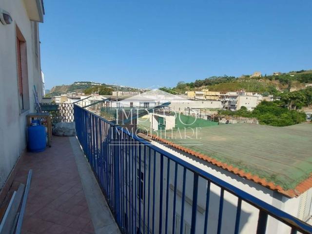 Appartamento in affitto a Bacoli via Antonio De Curtis, arredato, centrale, senza ascensore TrovaCasa