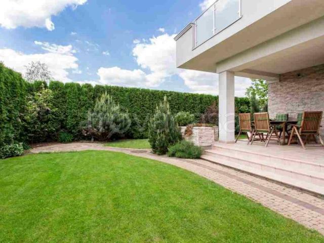 Appartamento in affitto a Bassano del Grappa via Cunizza da Romano, non arredato/vuoto, giardino privato, box TrovaCasa
