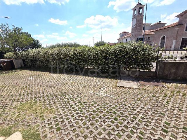 Appartamento in affitto a Bassano del Grappa via Antonio Fogazzaro, 1, arredato, centrale, cucina abitabile TrovaCasa