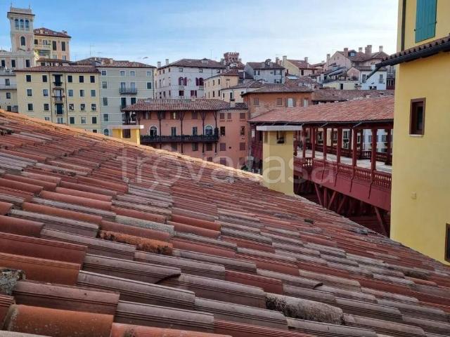 Appartamento in affitto a Bassano del Grappa, arredato, box, angolo cottura TrovaCasa