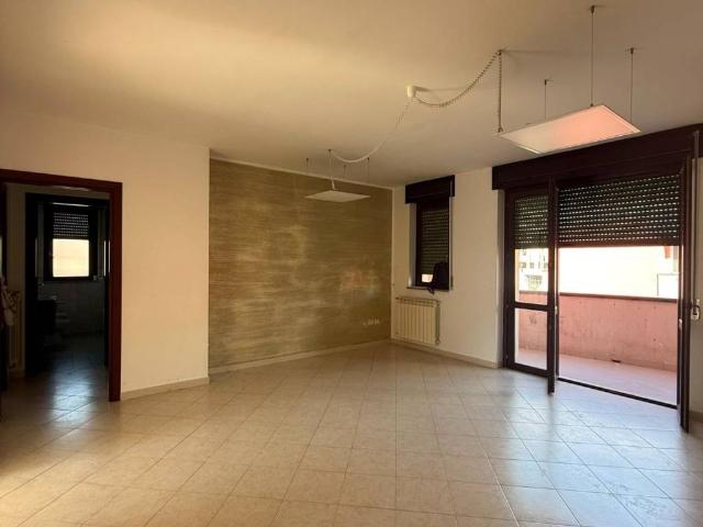 Appartamento in affitto a Baronissi SA