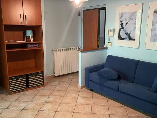 Appartamento in affitto a Bareggio MI