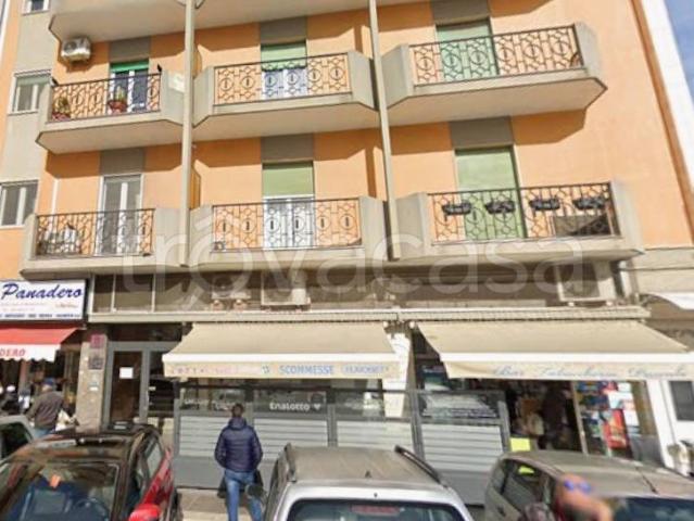 Appartamento in affitto a Bari piazza Umberto I, arredato, riscaldamento autonomo, balcone TrovaCasa