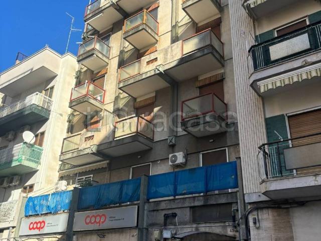 Appartamento in affitto a Bari via michele mirenghi, 43, non arredato/vuoto, studio TrovaCasa