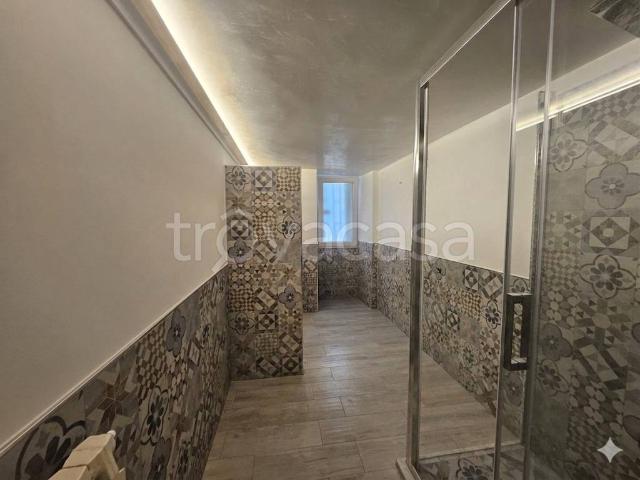 Appartamento in affitto a Bari via Montenegro, non arredato/vuoto, veranda, balcone TrovaCasa