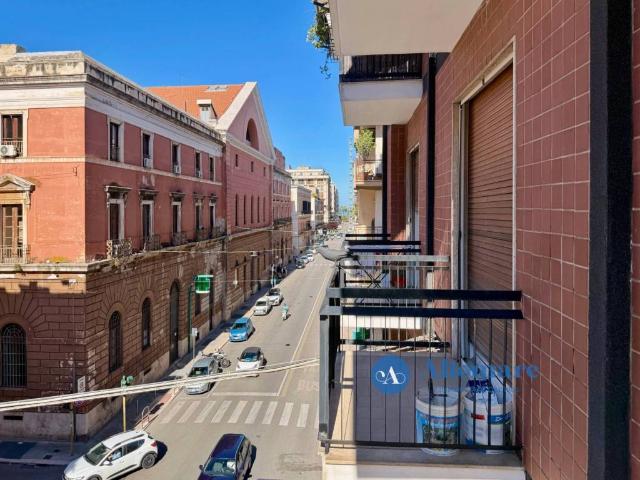 Appartamento in affitto a Bari via Niccolò Piccinni, non arredato/vuoto, riscaldamento autonomo, doppia esposizione TrovaCasa