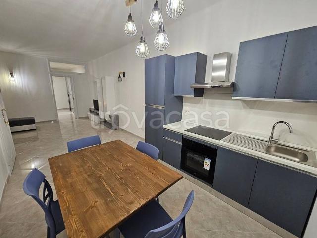 Appartamento in affitto a Bari via Alessandro Manzoni, 239, arredato, lavanderia, balcone TrovaCasa
