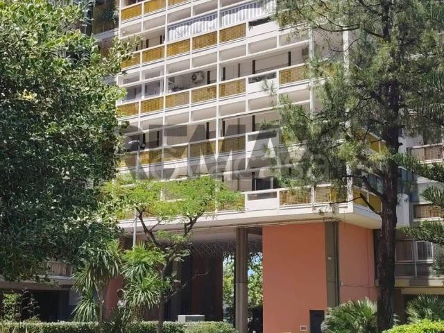 Appartamento in affitto a Bari via Cesare Diomede Fresa, 8, non arredato/vuoto, posto auto, terrazzo TrovaCasa