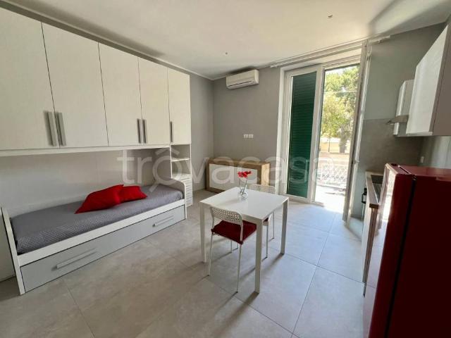 Appartamento in affitto a Bari viale Domenico Cotugno, arredato, balcone TrovaCasa