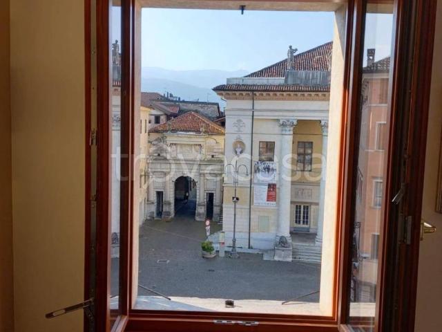 Appartamento in affitto a Belluno via Piazza Emanuele, ascensore, riscaldamento centralizzato, ristrutturato TrovaCasa