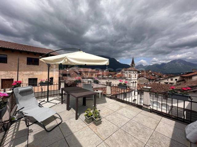 Appartamento in affitto a Belluno via Piazza Emanuele, parzialmente arredato, ascensore, riscaldamento centralizzato TrovaCasa