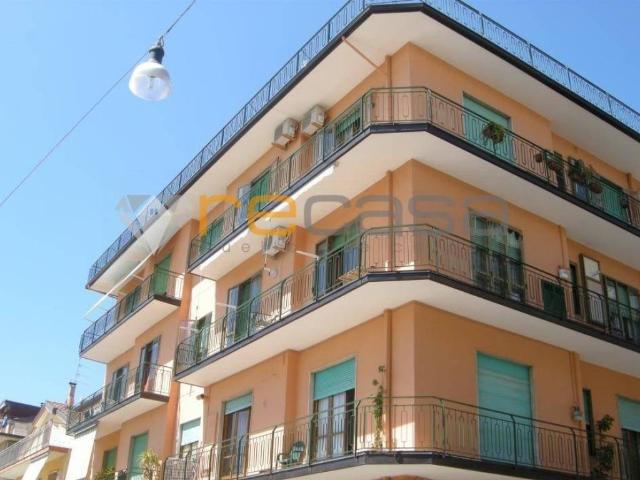 Appartamento in affitto a Bellizzi via Firenze, 41, buono stato, vicinanze negozi, balcone TrovaCasa