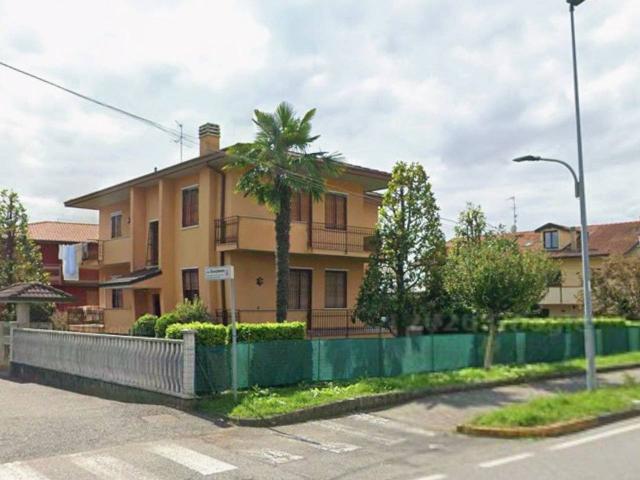 Appartamento in affitto a Bernareggio