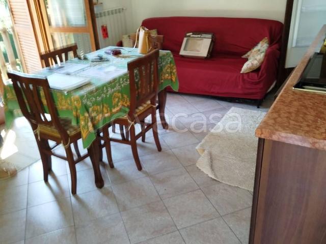 Appartamento in affitto a Berbenno di Valtellina via per La Ceca, arredato, terrazzo, panoramica TrovaCasa