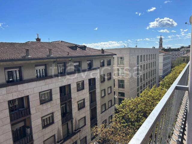 Appartamento in affitto a Bergamo via Antonio Locatelli, 14, cantina, balcone, cucina abitabile TrovaCasa