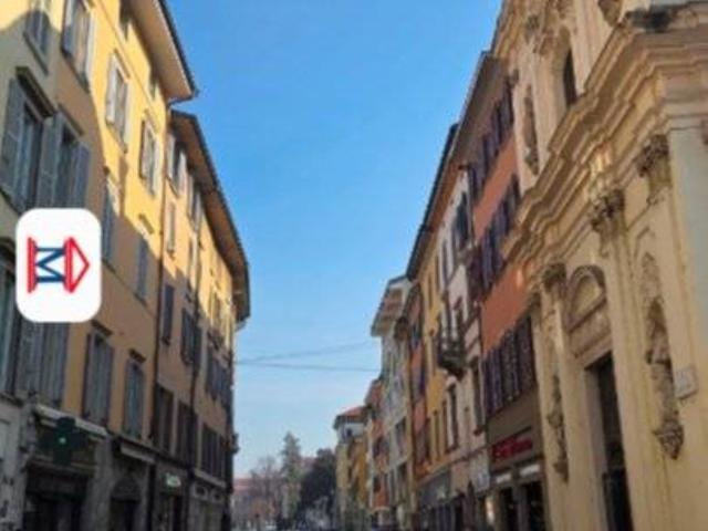 Appartamento in affitto a Bergamo via Borfuro, non arredato/vuoto, centrale, luminoso TrovaCasa