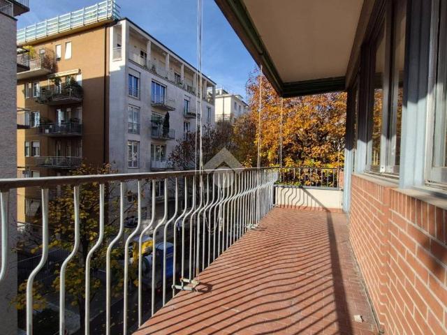 Appartamento in affitto a Bergamo via Ezio Zambianchi, 3, non arredato/vuoto, box, cantina TrovaCasa