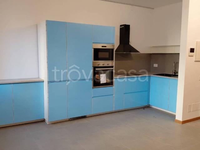 Appartamento in affitto a Bergamo via Guglielmo d'Alzano, 8/a, parzialmente arredato, ascensore, centrale TrovaCasa