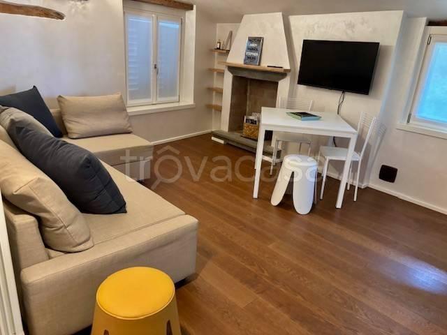 Appartamento in affitto a Bergamo via Gaetano Donizetti, arredato, luminoso, cucina a vista TrovaCasa