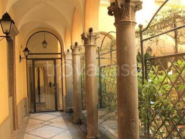 Appartamento in affitto a Bergamo via San Lorenzo, box, immobile di prestigio, parzialmente arredato TrovaCasa