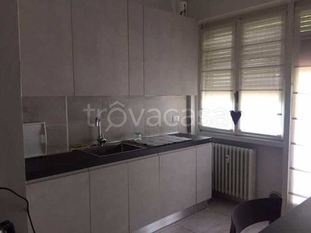 Appartamento in affitto a Bergamo via 24 Maggio, 8, non arredato/vuoto, box, terrazzo TrovaCasa