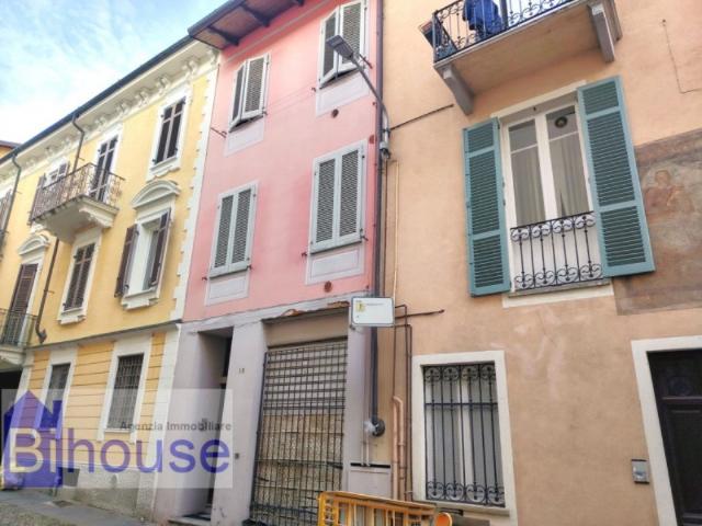 Appartamento in affitto a Biella costa del Vernato 12, arredato, riscaldamento autonomo, doppi vetri TrovaCasa