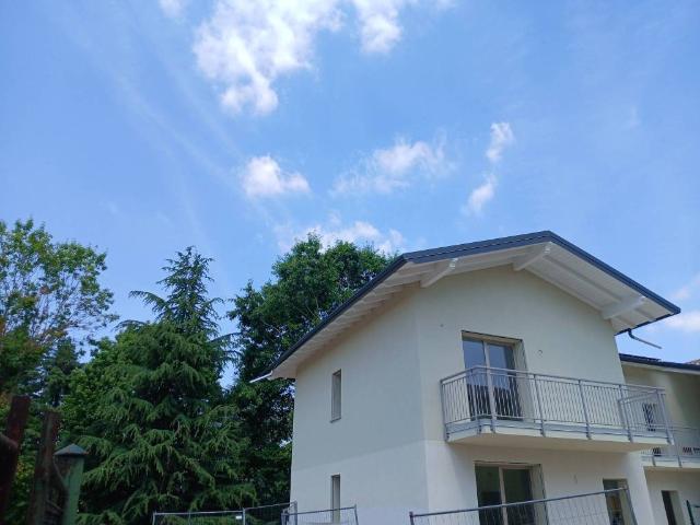 Appartamento in affitto a Binago CO