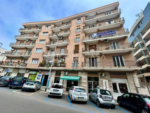 Appartamento in affitto a Bisceglie via Arcivescovo Francesco Petronelli, 9, non arredato/vuoto, terrazzo, riscaldamento autonomo TrovaCasa