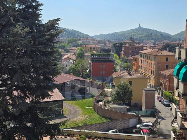 Appartamento in affitto a Bologna