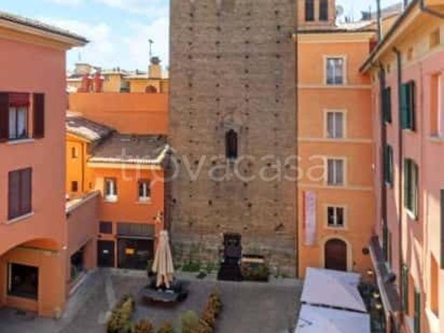 Appartamento in affitto a Bologna corte de Galluzzi, arredato, ascensore, ristrutturato TrovaCasa