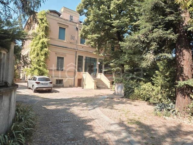 Appartamento in affitto a Bologna, non arredato/vuoto, posto auto, centrale TrovaCasa
