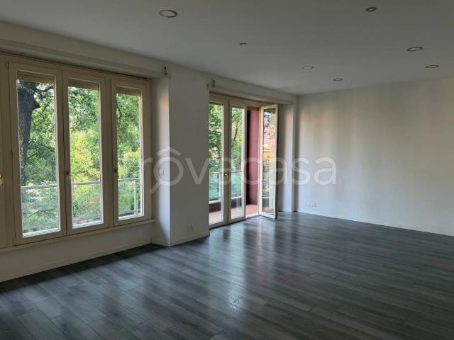 Appartamento in affitto a Bologna piazza Trento e Trieste, non arredato/vuoto, box, terrazzo TrovaCasa