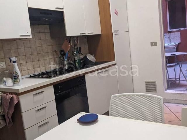 Appartamento in affitto a Bologna via Mascarella, arredato, terrazzo, riscaldamento autonomo TrovaCasa