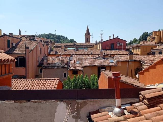 Appartamento in affitto a Bologna via Mirasole, 7, arredato, riscaldamento autonomo, ultimo piano TrovaCasa