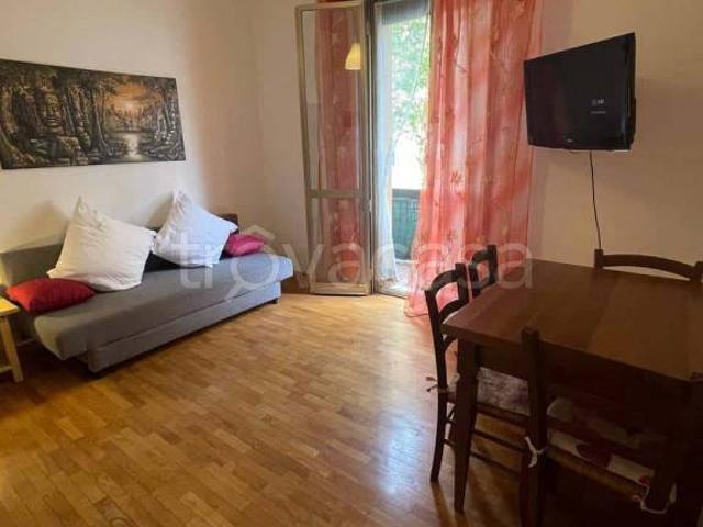 Appartamento in affitto a Bologna via Alfredo Calzolari, Bolognina