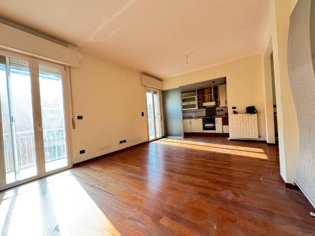 Appartamento in affitto a Bologna via Bartolomeo Passarotti, 40, non arredato/vuoto, terrazzo, riscaldamento autonomo TrovaCasa